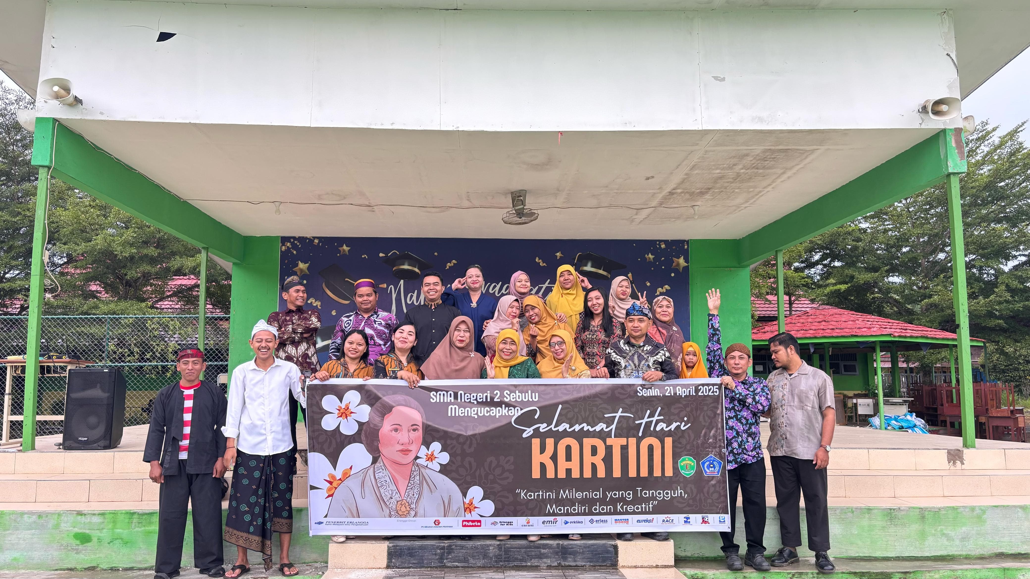APEL PAGI MEMPERINGATI HARI KARTINI, SANG EMANSIPASI WANITA